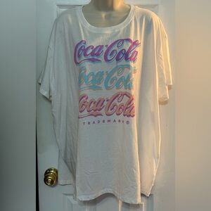 Torrid 2 Ivory Coca-Cola Tee Multicolor 2X NWT